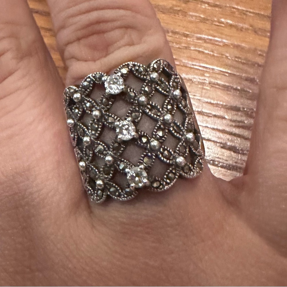 CHUNKY MARCASITE RING